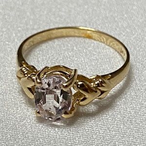 14K Yellow Gold Unknown Stone Ring Size 5.75” Weighs 2.1g